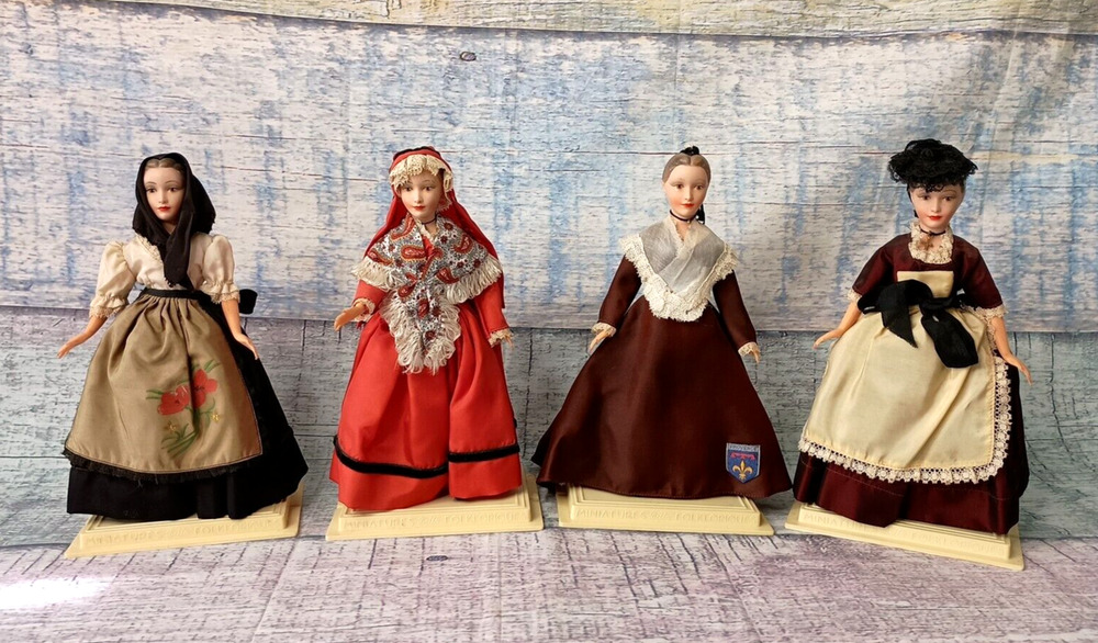 4 Bella Dolls Made in France Miniatures "Bella" Folkloriques 9.5" Vintage